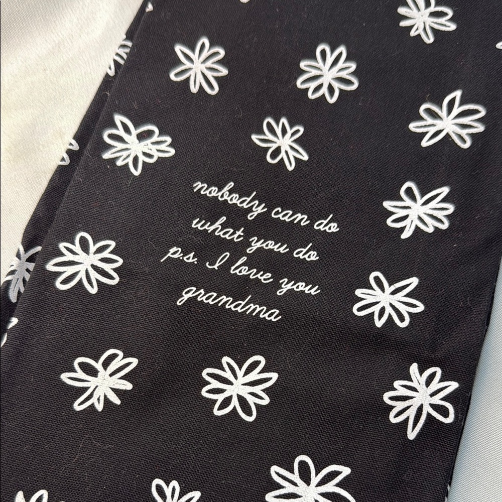 Floral Black kitchen flour sack towel, grandma quite, NWT - Picture 2 of 7